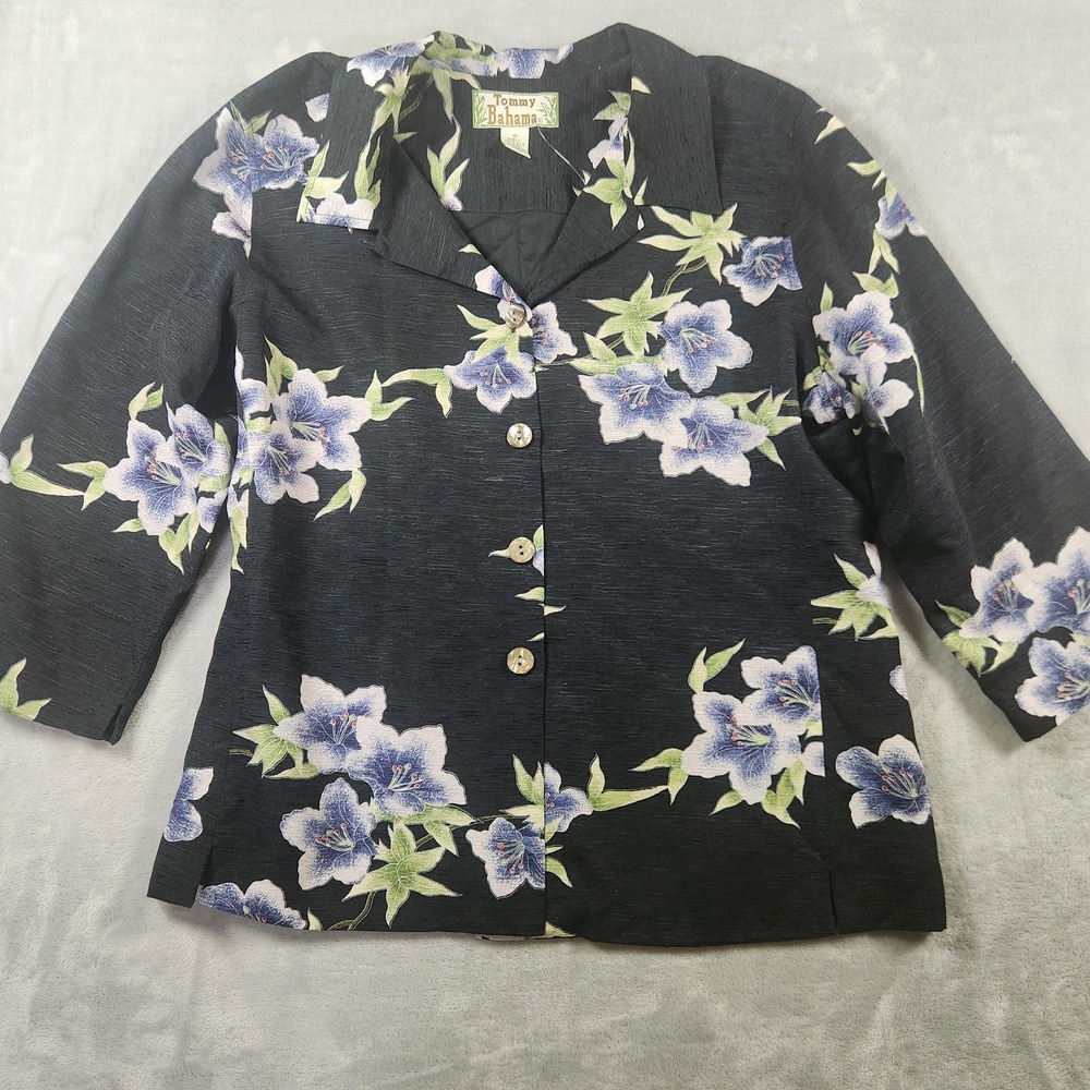 Tommy Bahama 3/4 sleeve Button Down Black Silk Floral Shirt 8 Work Career Vintag